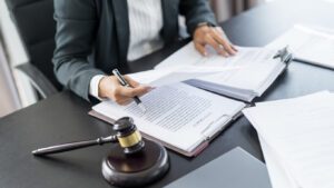 What Is the Role of the Client in the Long-Term Disability Claims Process? 